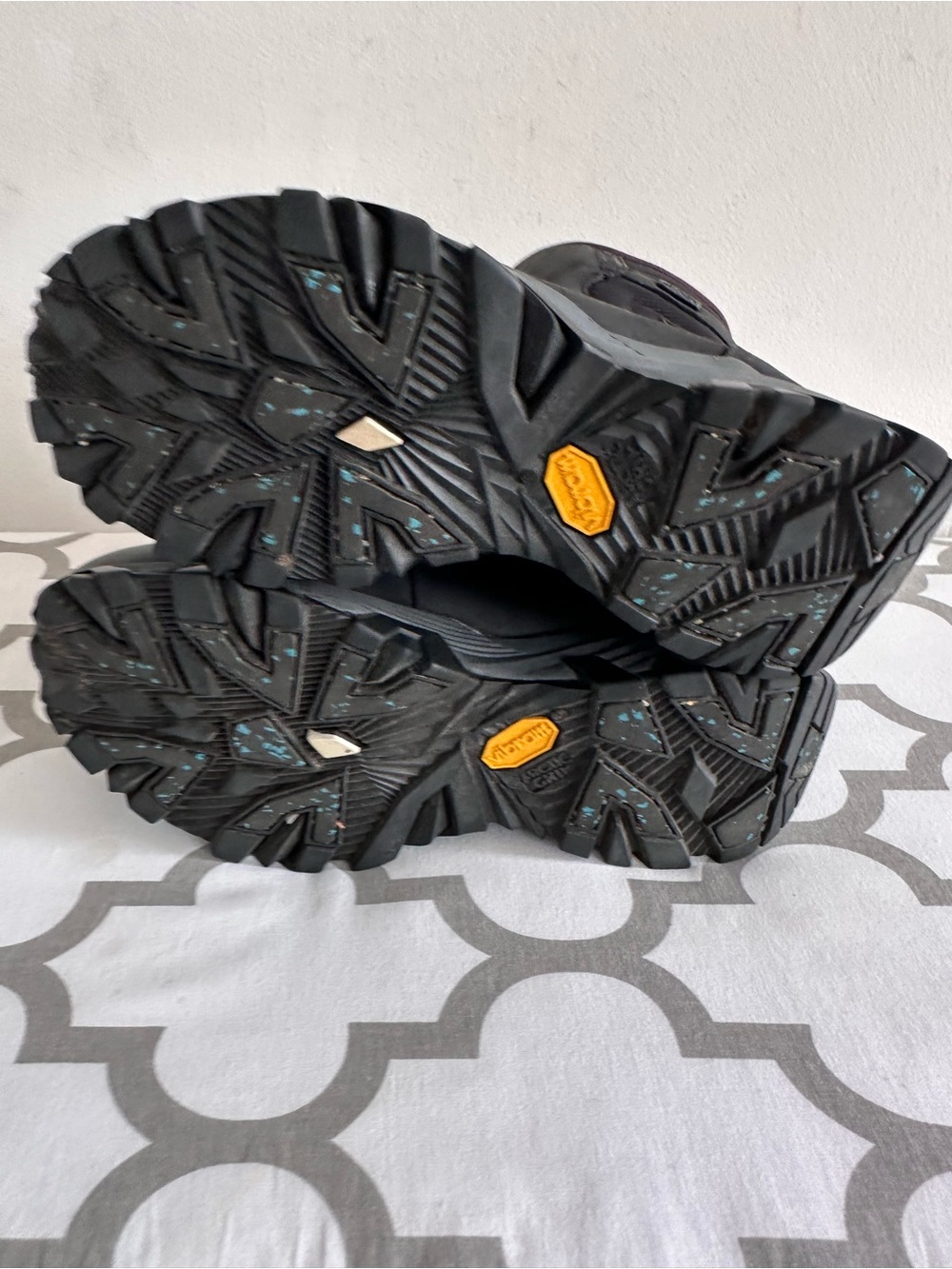 Merrell Black Hiking Shoes with Plum Lining - Picture 4 of 10